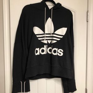 Adidas trefoil sweatshirt size medium.